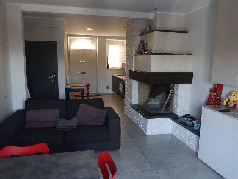 Casa Semi Indipendente in Vendita a Tufillo, 70'000€, 123 m²