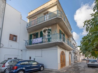 Rustico in Vendita a Ceglie Messapica, 86'000€, 124 m²
