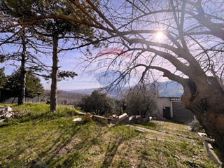 Casa Semi Indipendente in Vendita a Maiolati Spontini, 56'700€, 187 m²