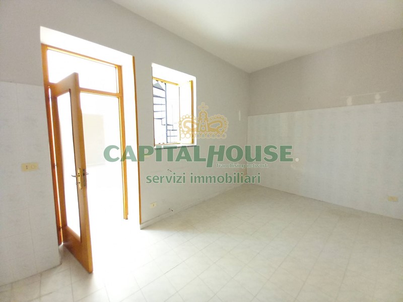 Casa Indipendente in Vendita a Pignataro Maggiore, 63'000€, 105 m²