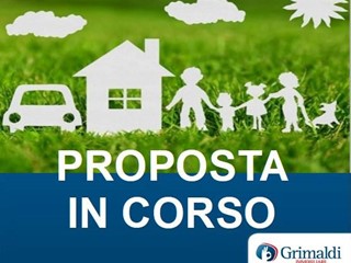 Quadrilocale in Vendita a L'Aquila, 175'000&euro;, 140 m²