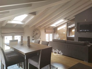 Attico in Vendita a Iseo, 280'000€, 70 m²