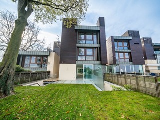 Villa in Vendita a Malgrate, 2'750'000€, 550 m²