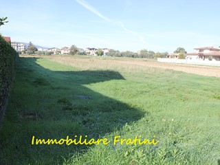 Terreno edificabile in Vendita a Sant'Egidio alla Vibrata, 125'000€, 1773 m²