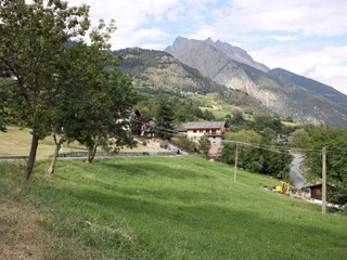 Terreno edificabile in Vendita a Doues, 62'000&euro;, 858 m²