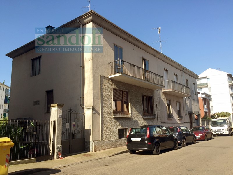 Casa Indipendente in Vendita a Vercelli, 190'000€, 180 m²