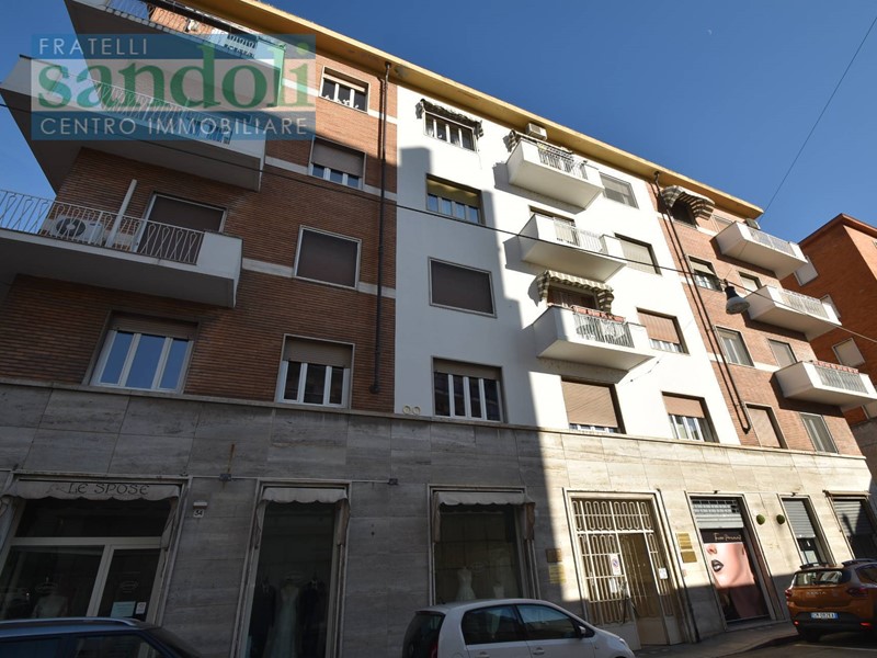 Ufficio in Vendita a Vercelli, 130'000&euro;, 120 m²