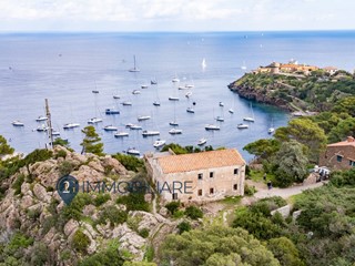 Villa in Vendita a Capraia Isola, 1'000'000€, 170 m²