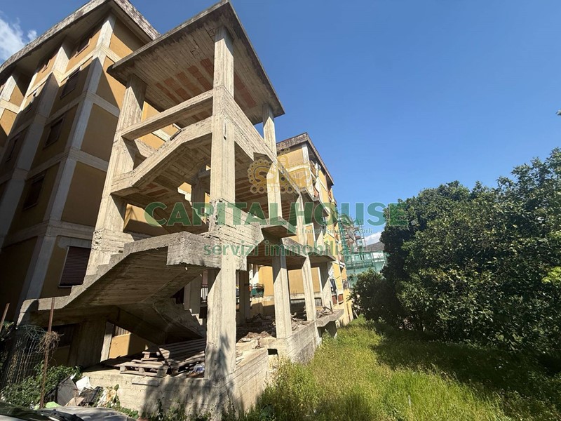 Casa Indipendente in Vendita a Siano, 50'000&euro;, 152 m²