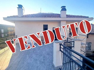 Trilocale in Vendita a Suisio, 117'000€, 100 m²