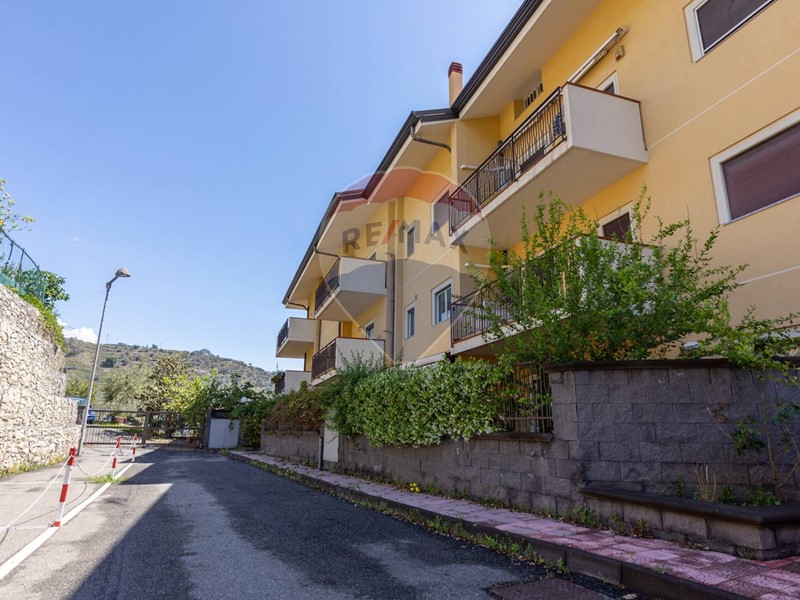Bilocale in Vendita a Giardini Naxos, 115'000€, 42 m²