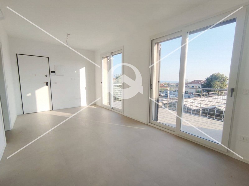 Trilocale in Vendita a Loano, 295'000&euro;, 70 m²