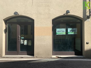 Immobile commerciale in Vendita a Saronno, 230'000€, 80 m²