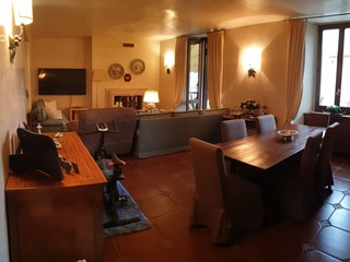 Appartamento in Vendita a Ascoli Piceno, 390'000€, 212 m²