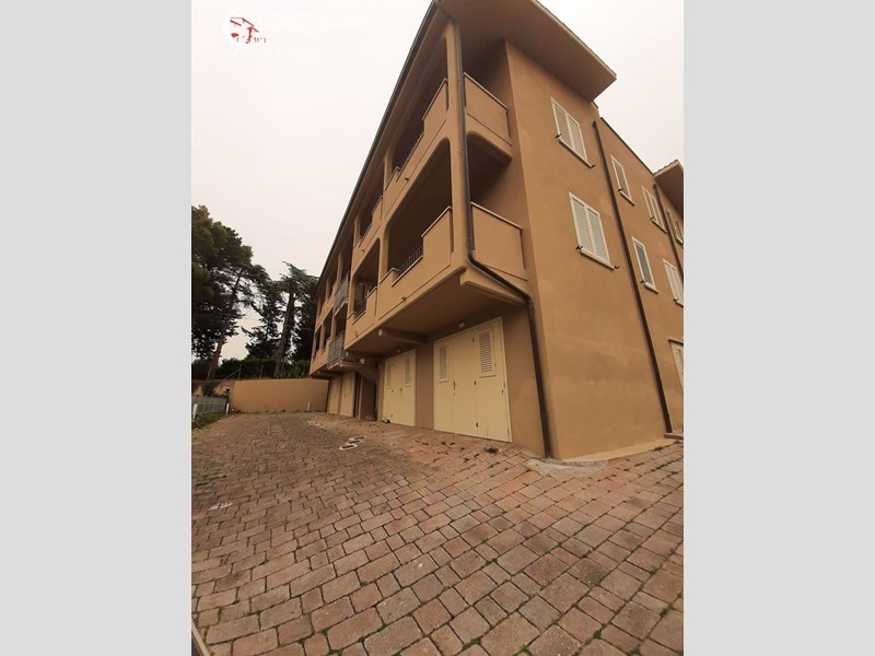 Bilocale in Vendita a Rosignano Marittimo, 188'000€, 82 m²