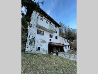 Rustico in Vendita a Taleggio, 59'000€, 302 m²