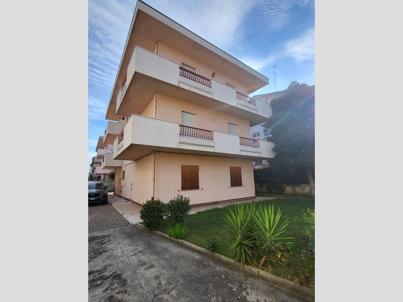 Appartamento in Vendita a Montesilvano, 205'000€, 200 m²