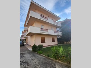 Appartamento in Vendita a Montesilvano, 205'000€, 200 m²