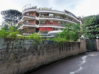 Attico in Vendita a Roma, 845'000€, 150 m²
