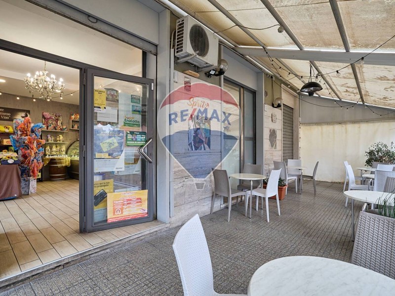 Immobile commerciale in Vendita a Roma, 129'000€, 71 m²