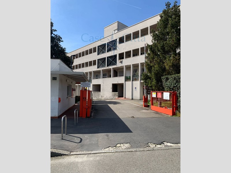 Box in Vendita a Milano, 7'500€, 11 m²