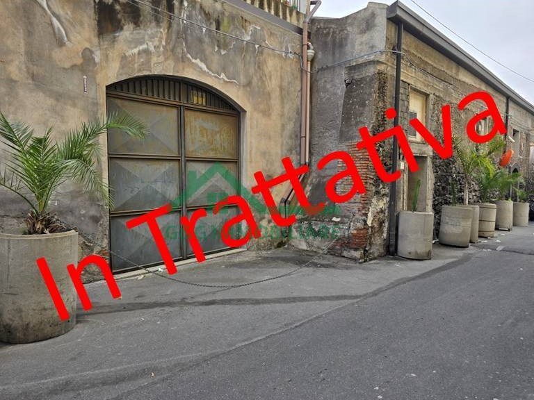 Magazzino in Vendita a Catania, 65'000€, 70 m²