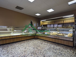 Immobile commerciale in Vendita a Augusta, 110'000€, 166 m²