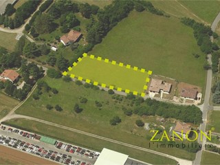 Terreno edificabile in Vendita a Savogna d'Isonzo, 65'000€, 1088 m²