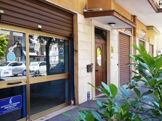 Negozio in Affitto a Cassino, 400€, 40 m²