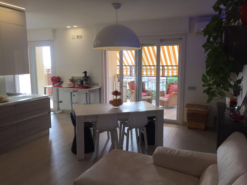 Attico in Vendita a Fermo, 100 m²