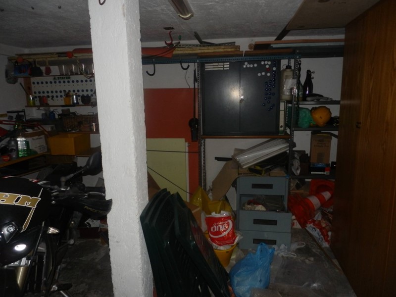 Magazzino in Vendita a Vado Ligure, 19'000€, 21 m²