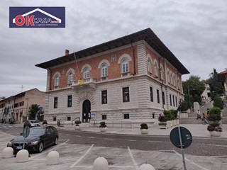 Appartamento in Vendita a Monfalcone, 290'000€, 450 m²