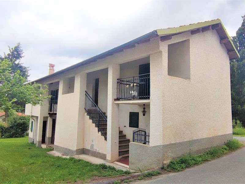Rustico in Vendita a Giusvalla, 69'000€, 100 m²
