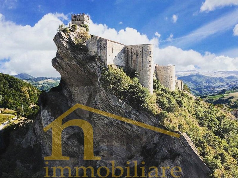 Casa Indipendente in Vendita a Roccascalegna, 30'000€, 160 m²