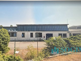 Terreno industriale in Vendita a Caronno Pertusella, 21000 m²