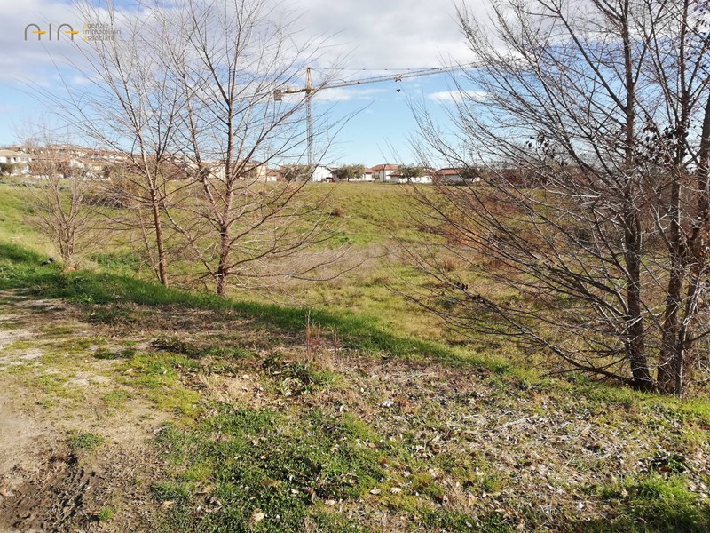 Terreno edificabile in Vendita a Castel di Lama, 85'000€, 949 m²