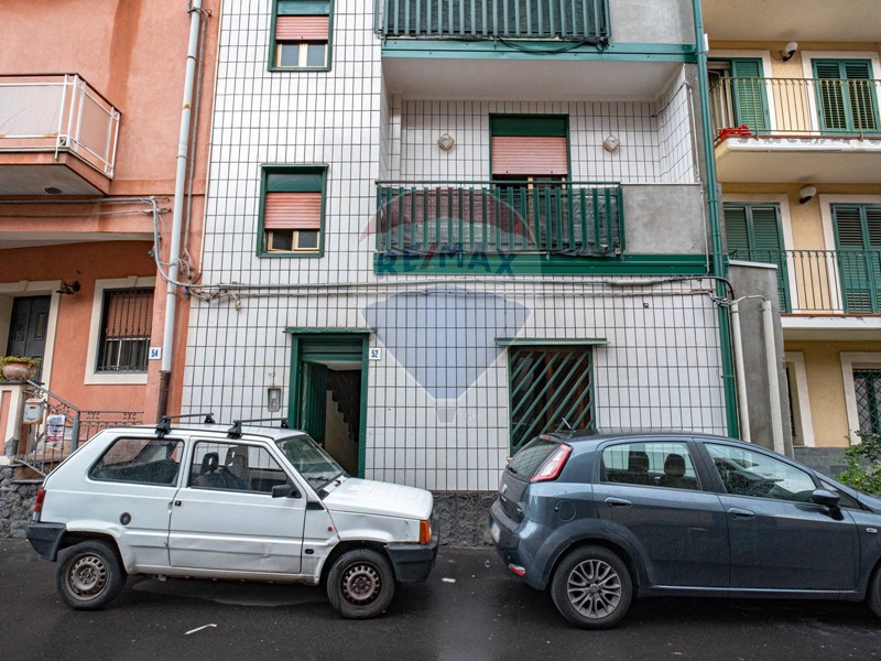Trilocale in Vendita a Tremestieri Etneo, 60'000€, 98 m²