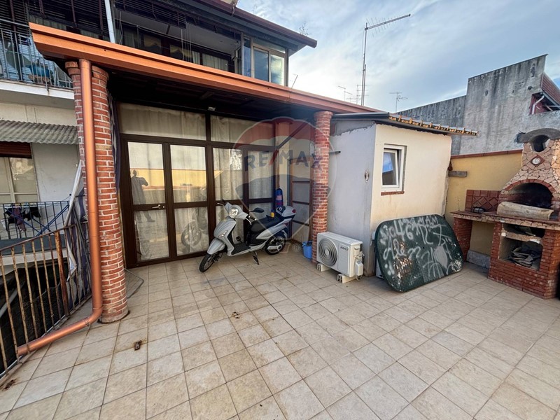 Quadrilocale in Vendita a Catania, 70'000&euro;, 95 m²