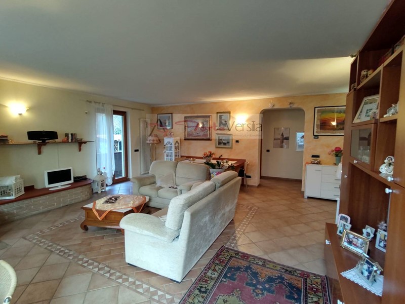 Villa in Vendita a Aulla, 270'000€, 173 m²