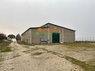Immobile commerciale in Vendita a Petrella Tifernina, 920 m²