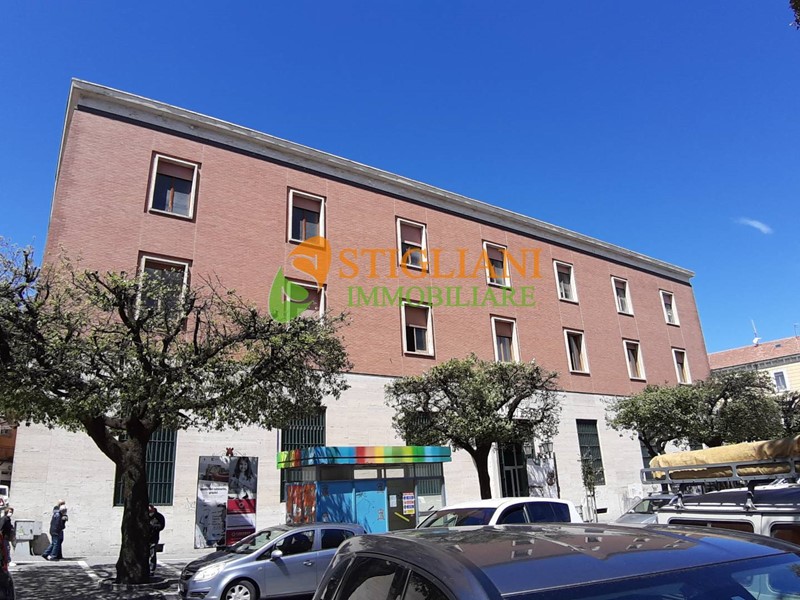 Ufficio in Affitto a Campobasso, 800 m&#178;
