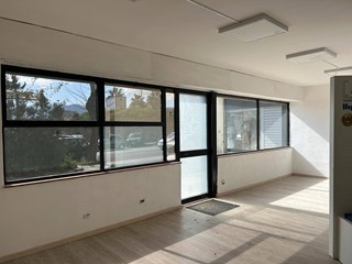 Immobile commerciale in Vendita a Palermo, 90'000€, 90 m²