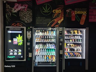 Attività commerciale in Affitto a Agropoli, 700€, 40 m²