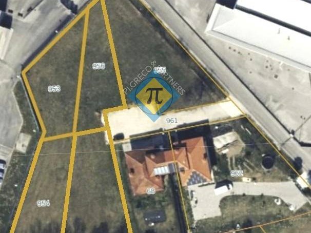 Terreno edificabile in Vendita a Pordenone, 120'000€, 2215 m²