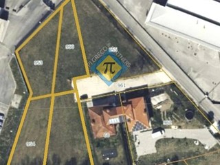 Terreno edificabile in Vendita a Pordenone, 120'000€, 2215 m²