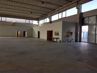 Attività commerciale in Vendita a Pisa, 3'500'000€, 3600 m²