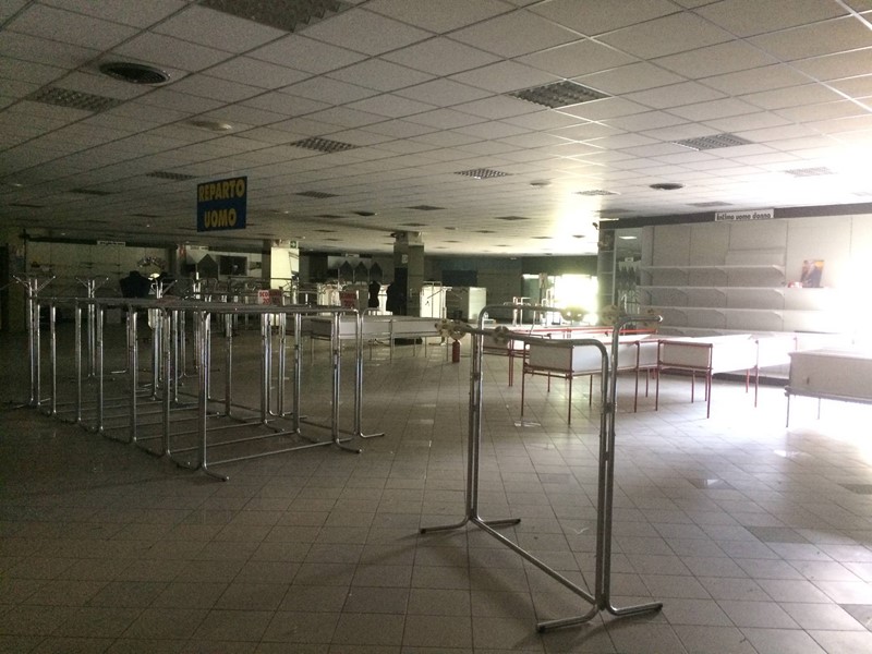 Attività commerciale in Vendita a Aulla, 1'000'000€, 2000 m²