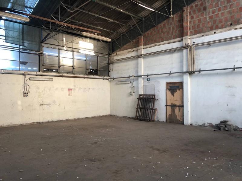 Attività commerciale in Vendita a San Giuliano Terme, 605'000€, 3000 m²