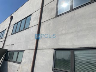 Capannone in Affitto a Rubano, 2'500€, 450 m²