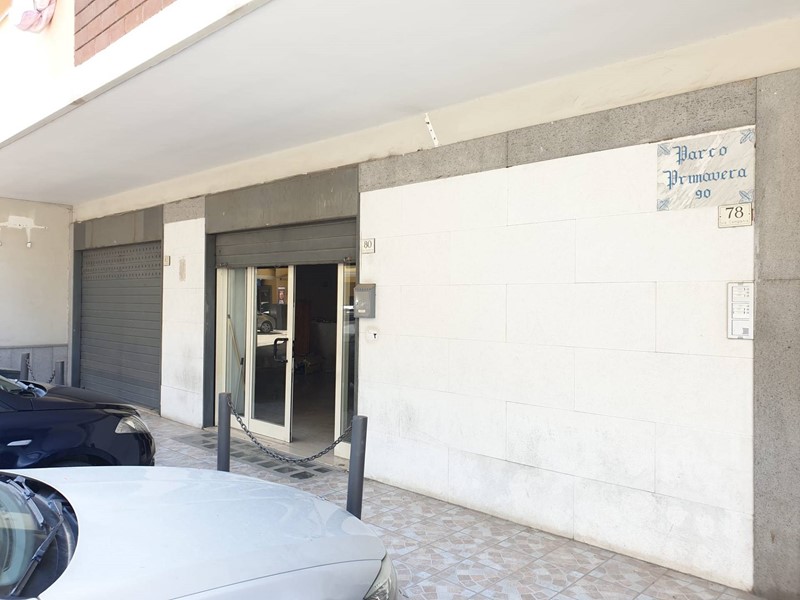 Attività commerciale in Vendita a Caserta, 110'000€, 70 m²